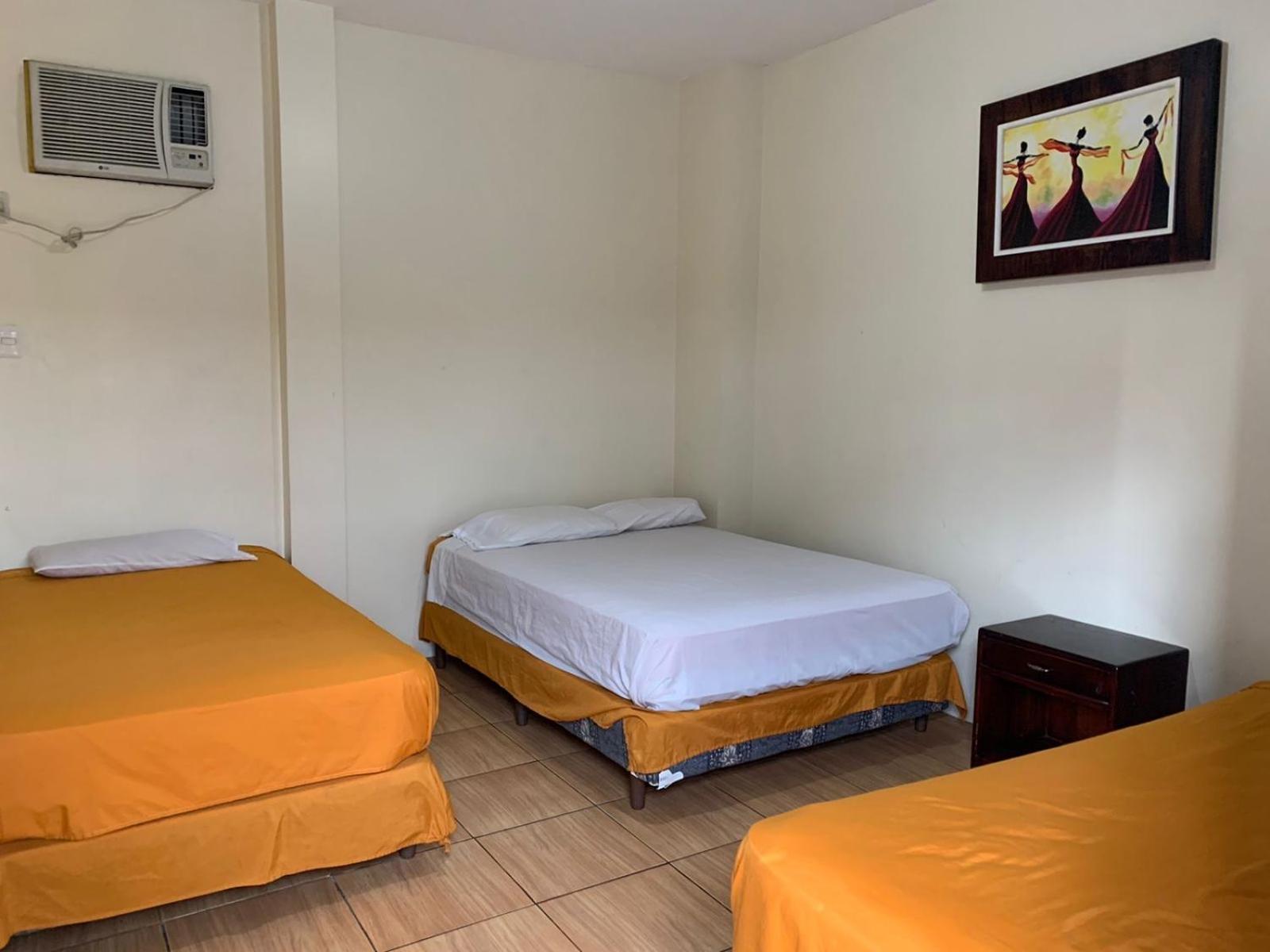 מלון מנטה Hostal Las Velas מראה חיצוני תמונה
