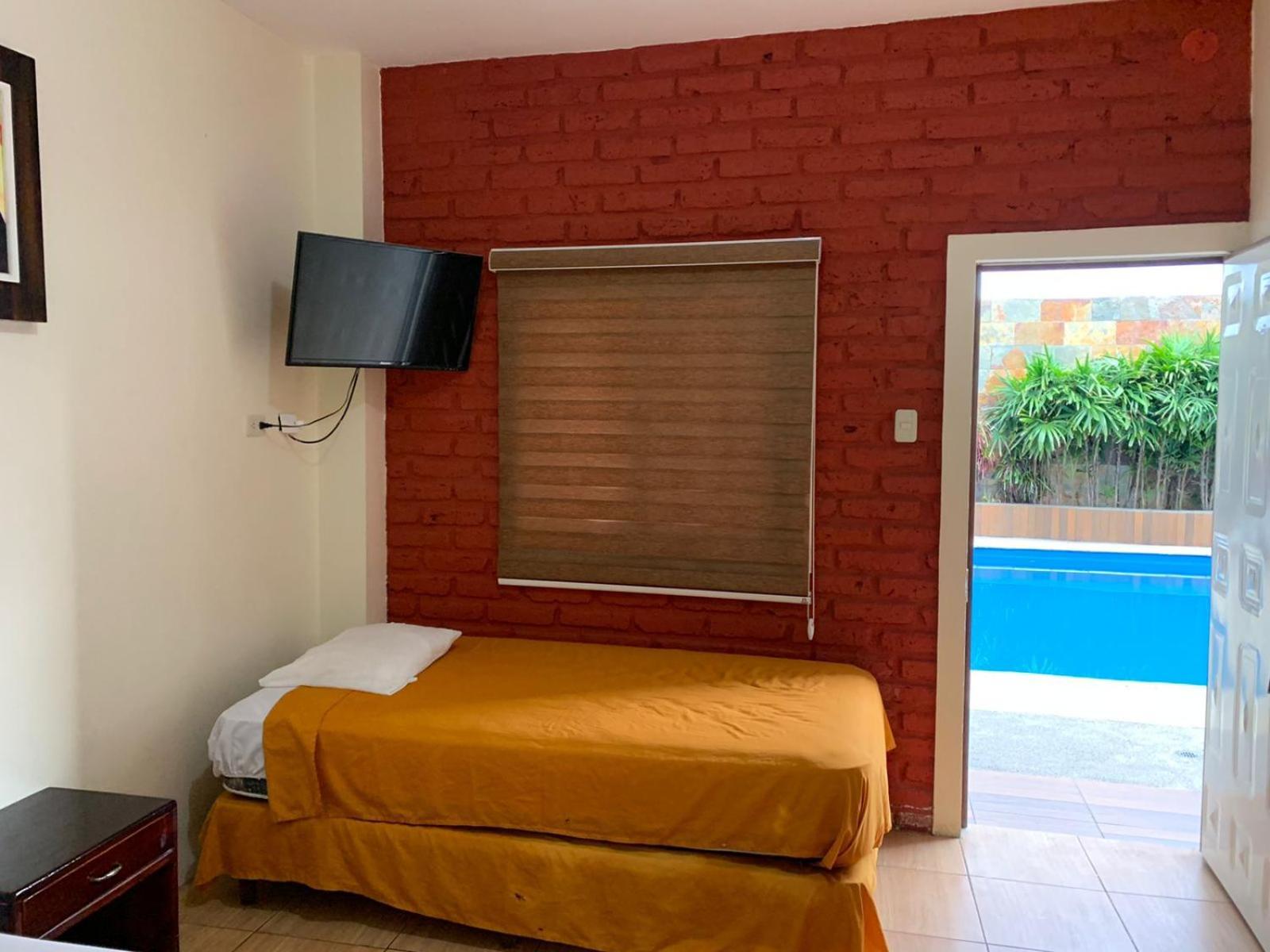 מלון מנטה Hostal Las Velas מראה חיצוני תמונה